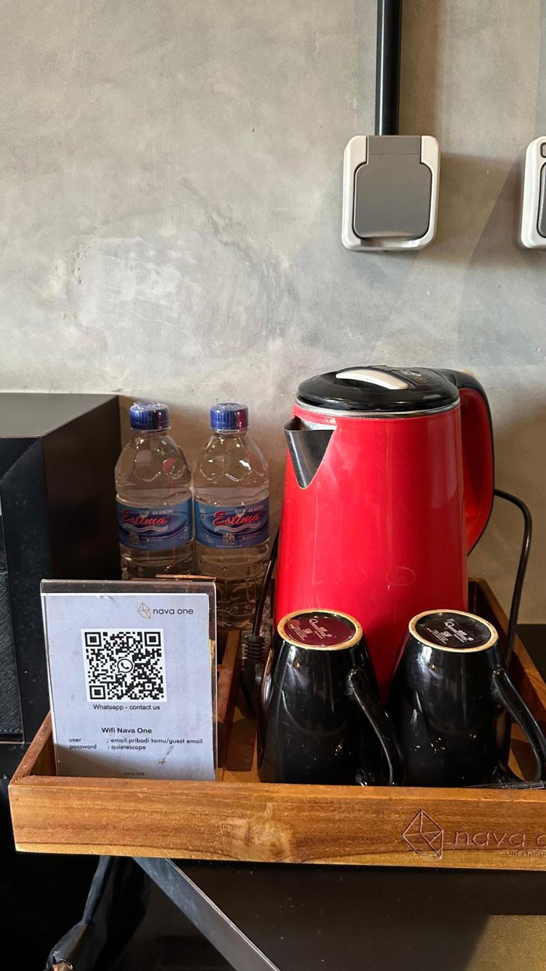 Nava One Hotell Semarang Exteriör bild